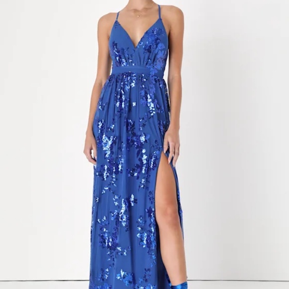Lulus Captivating Essence Blue Sequin Backless Maxi Dress - Size M - NWT - Picture 2 of 6